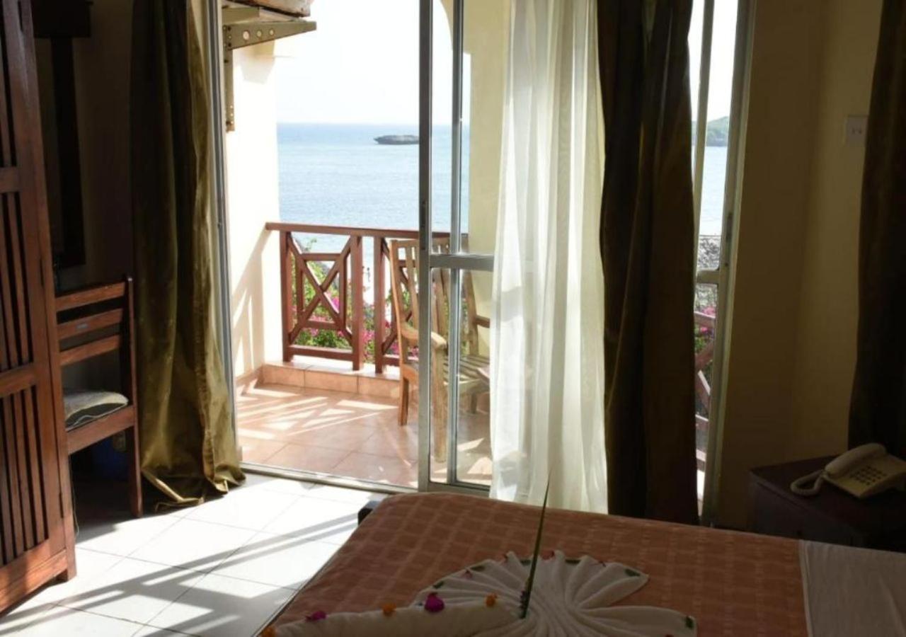 Watamu Adventist Beach Resort Exterior photo