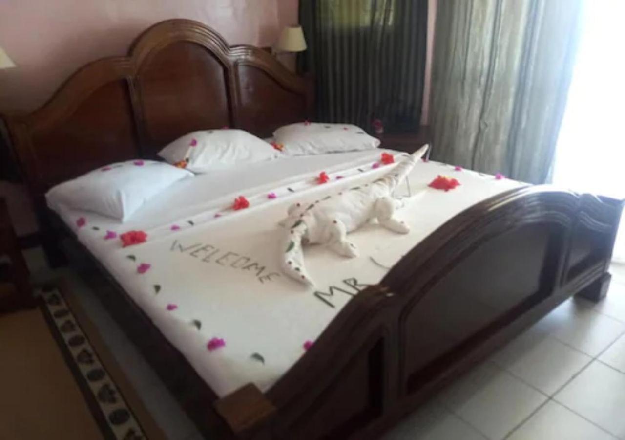 Watamu Adventist Beach Resort Exterior photo